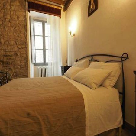 Affittacamere In Centro Gubbio Exteriör bild