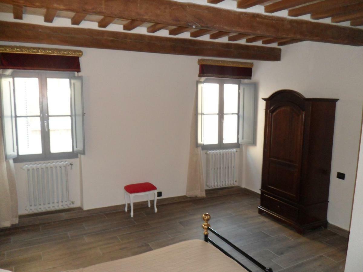 Affittacamere In Centro Gubbio Exteriör bild