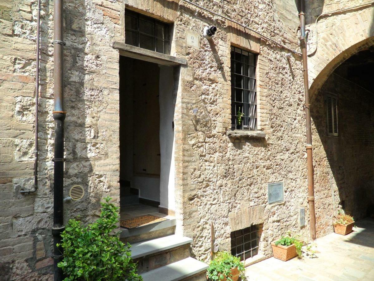 Affittacamere In Centro Gubbio Exteriör bild