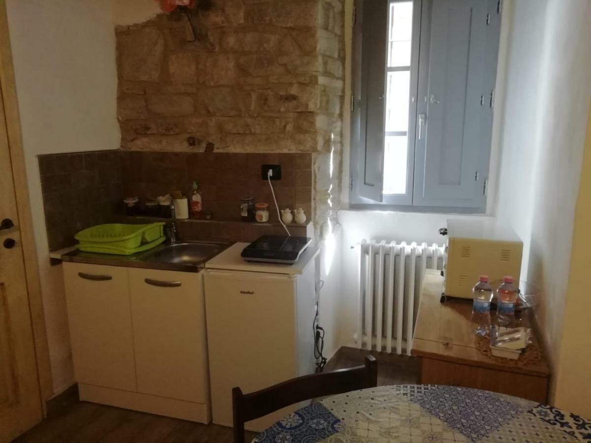 Affittacamere In Centro Gubbio Exteriör bild